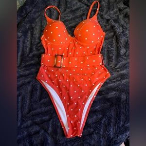 CUPSHE NWOT one piece-new without tags size small burnt orange color fully lined